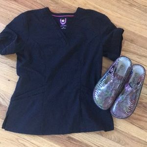Urban Scrubs & Allegria Clogs